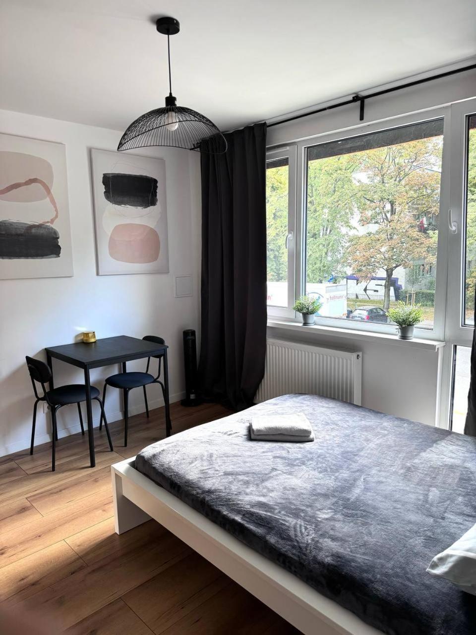 Quiet Apartment Near The Park, Metro, Centre, Wi-Fi - By Hik Apartments Warsaw Exterior photo