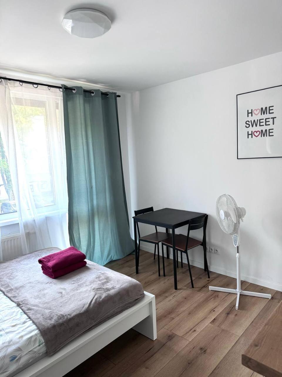 Quiet Apartment Near The Park, Metro, Centre, Wi-Fi - By Hik Apartments Warsaw Exterior photo